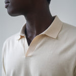 Donce de la Sense 100% cotton pique short-sleeved shirt, offering breathability and comfort for warmer months.