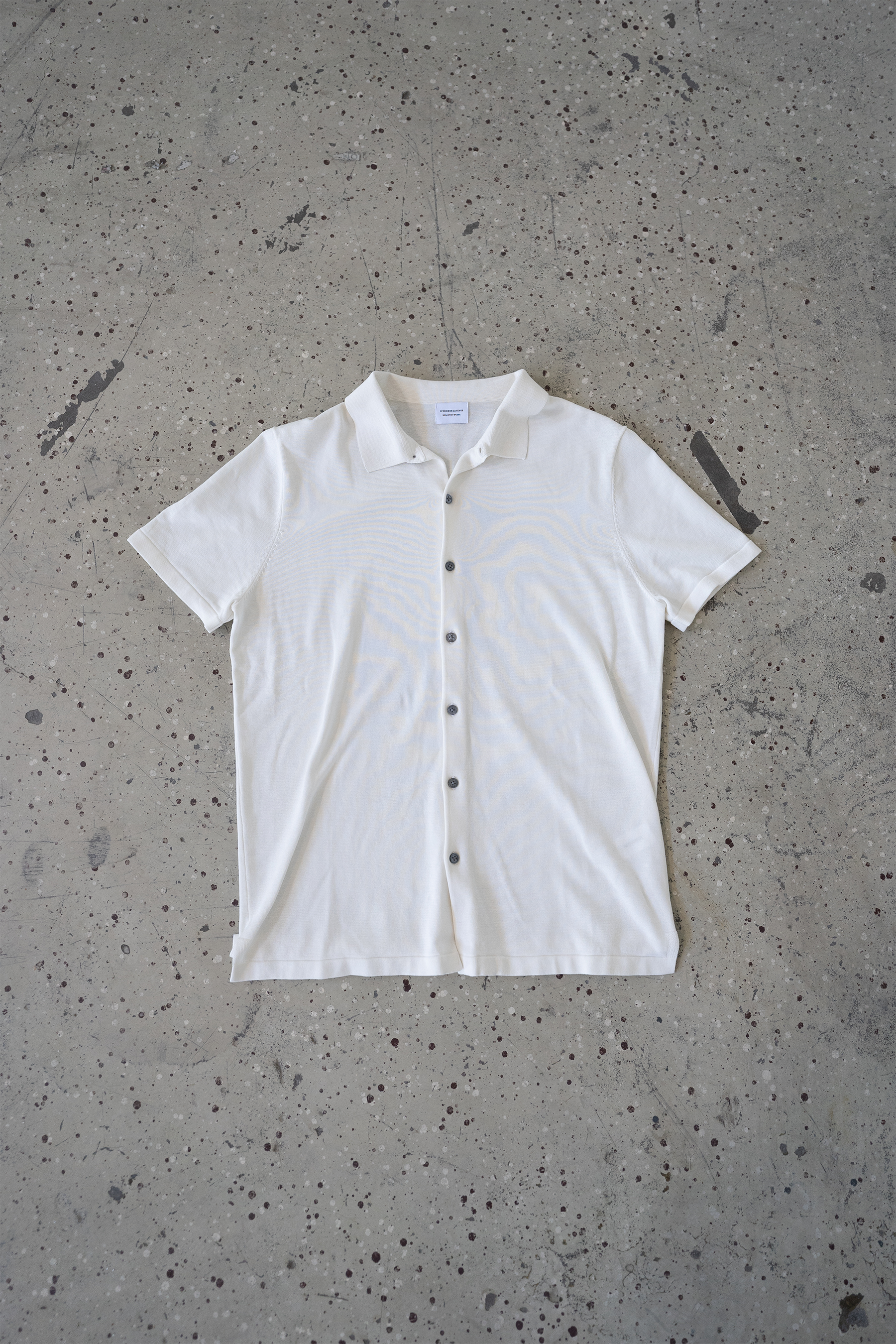 Soft and smooth Donce de la Sense Cotton-Silk Button-Up Shirt, offering the ideal balance of elegance and comfort.